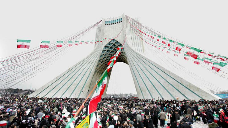 #أربعون_ربيعاً: ملايين الايرانيين في الشوارع لإحياء أربعينية الانتصار ـ بالصور