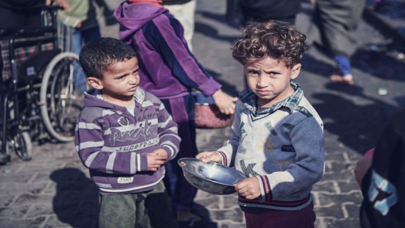خبير إغاثي: العالم يتحمل مسؤولية إيصال المساعدات لغزّة