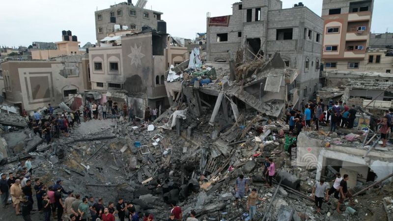 فلسطين: 7 شهداء إثر غارة إسرائيلية استهدفت منزلًا غرب مخيم النصيرات