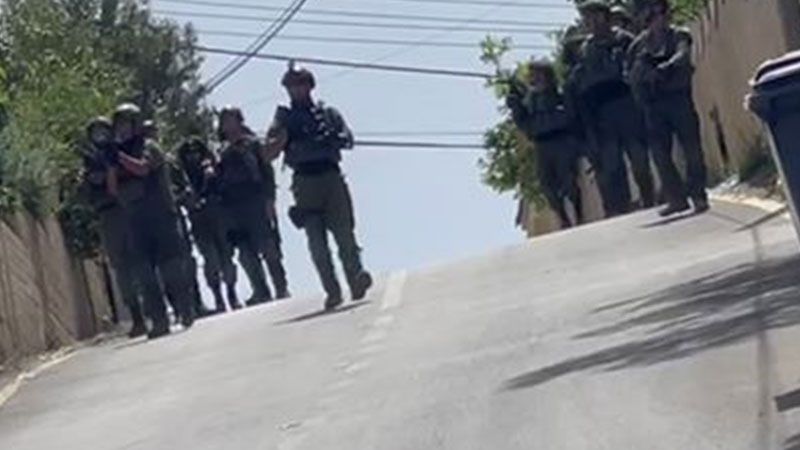 قوة مشاة من جيش الاحتلال تقتحم كفر مالك شرق رام الله