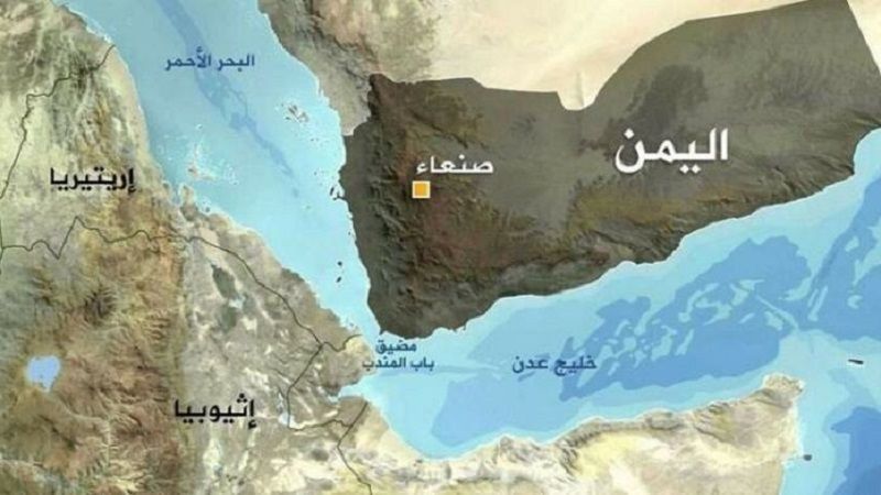 هيئة عمليات التجارة البريطانية: بلاغ عن انفجارين قرب سفينة تجارية على بعد 82 ميلًا بحريًا جنوبي عدن اليمنية