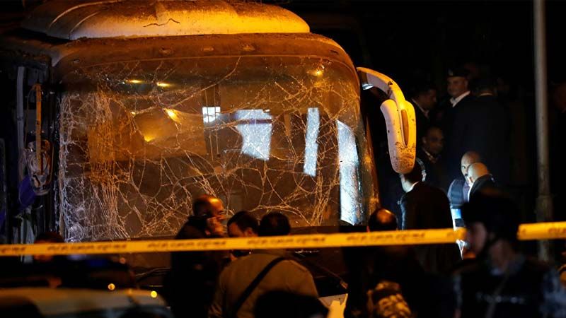 ارتفاع عدد قتلى الحافلة السياحية بمنطقة الهرم في مصر