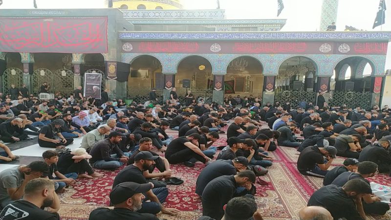 رغم التهديدات الإرهابية: المسلمون يحيون يوم العاشر من محرم في مقام السيدة زينب عليها السلام