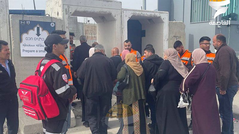 الاحتلال يحاول عرقلة وصول المصلين للصلاة في المسجد الأقصى عبر حاجز قلنديا 