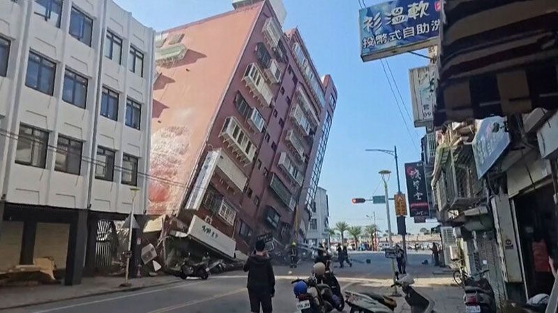 قتلى وجرحى جراء زلزال ضرب تايوان ودولًا محيطة