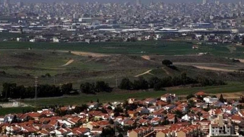 إعلام العدو: قصف من لبنان يستهدف مستوطنة "مسكاف عام"