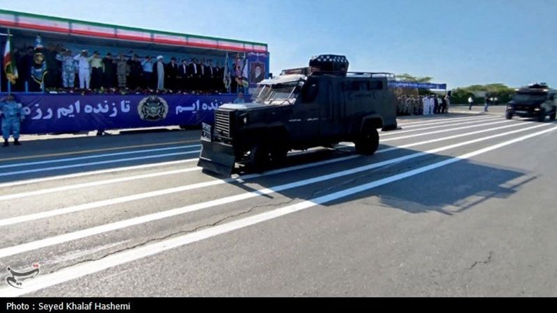 إيران: استعراض للقوات المسلّحة بمناسبة عيد الجيش
