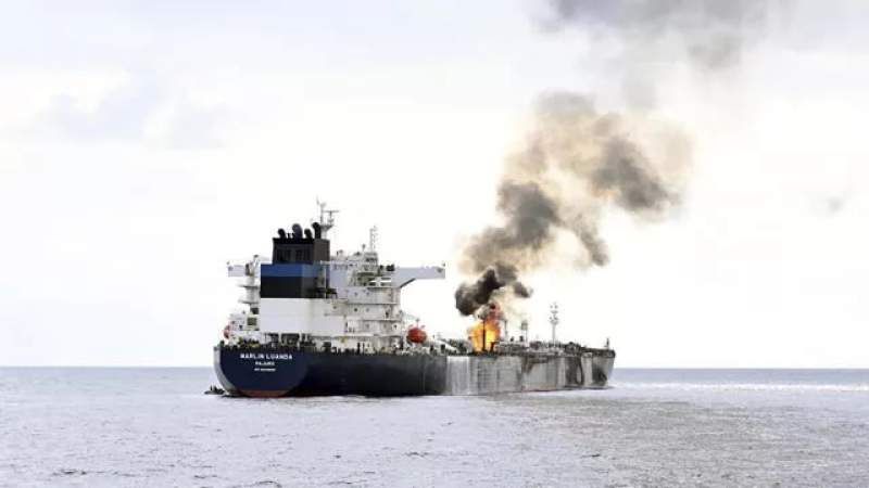 هيئة بحرية بريطانية: سفينة لها علاقات تجارية مع "إسرائيل" تعرضت لهجوم بثلاثة صواريخ في البحر الأحمر وهي في طريقها إلى مدينة جدة السعودية
