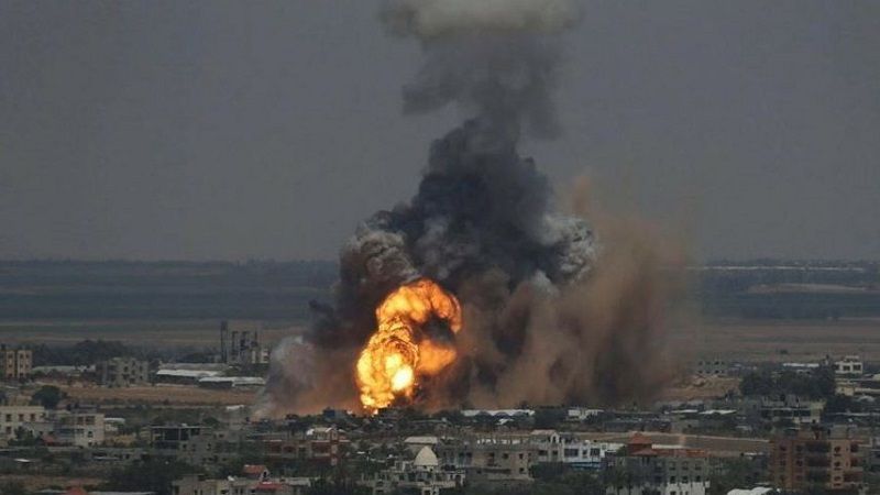  فلسطين المحتلة: طيران الاحتلال يشنّ غارة على حي الصبرة بمدينة غزة