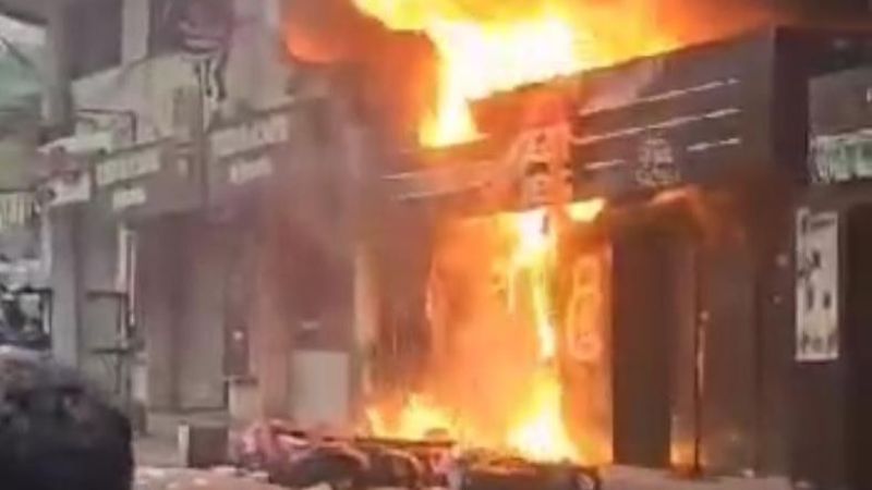 لبنان: إصابات جرّاء حريق ناتج عن تسرّب للغاز في أحد المطاعم في بيروت