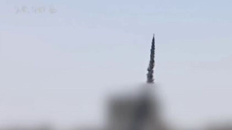 فيديو.. كتائب المجاهدين تقصف مقر قيادة العدو في محور "نتساريم" بالصواريخ